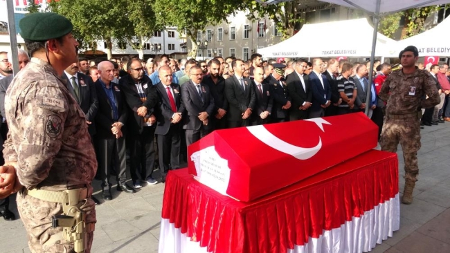 Şehit özel harekat polisine acı veda