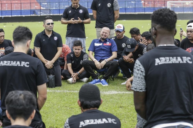 Futbol maçında çıkan izdihamda 32 çocuk hayatını kaybetti