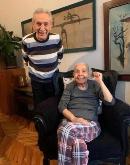 Aydemir Akbaş eşinin sağlık durumu hakkında konuştu