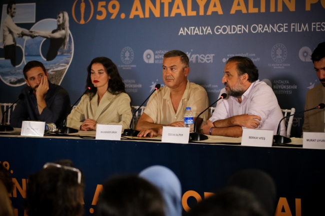 “Karanlık Gece” 59. Altın Portakal Film Festivali'nde izleyicilerin beğenisine sunuldu