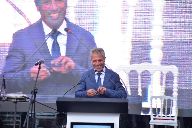 Bursa'nın en yeni plazasında görkemli açılış