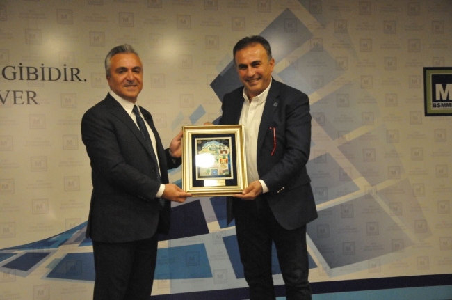 Özgür Erdursun’dan BSMMM Odası’na seminer