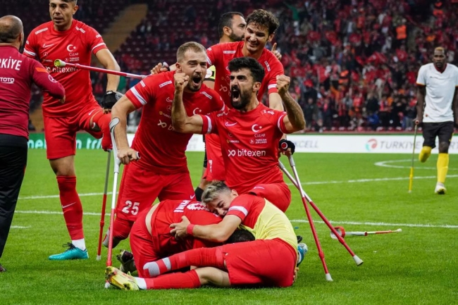 Ampute Futbol Dünya Kupası şampiyonu Türkiye!