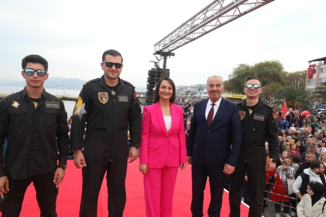 Mudanya Mütareke'nin 100'üncü yılı gösterisi nefes kesti
