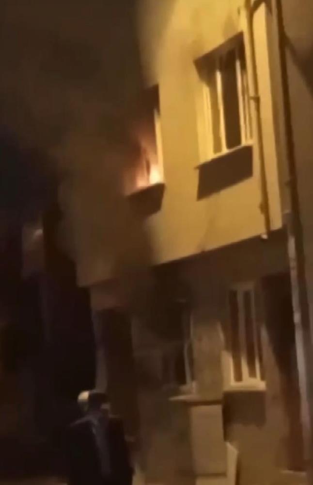 Bursa'da evini yaktı: Ailesi sinir krizi geçirdi