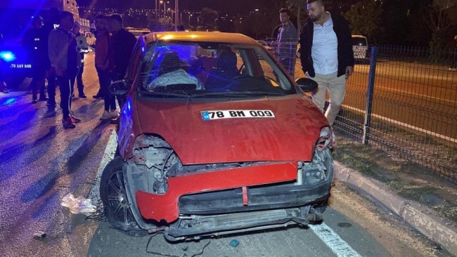 3 aracın karıştığı zincirleme trafik kazası: Çok sayıda yaralı