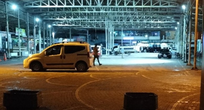 Olay çıkarınca kovulan grup dehşet saçtı