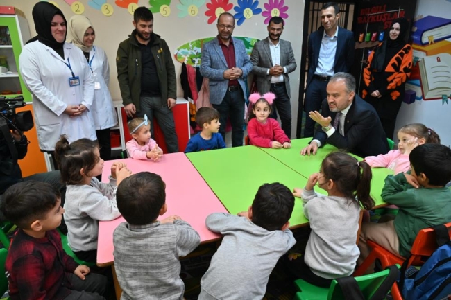 Ana Kucağında ders: Başkanı tanıyalım
