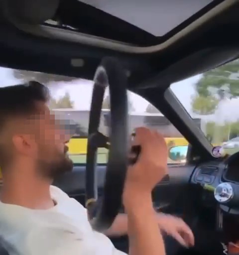Seyir halindeki aracın direksiyonunu söktü!