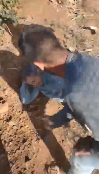 Vicdansızlar! Öldüresiye dövüp bir de videoya kaydettiler