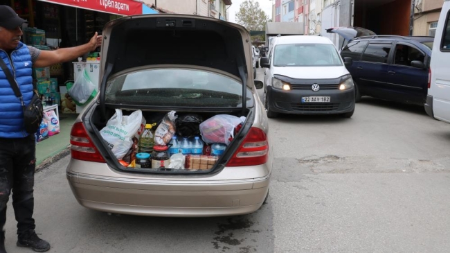 Bulgarlar Edirne'de alışveriş yarışına girdi