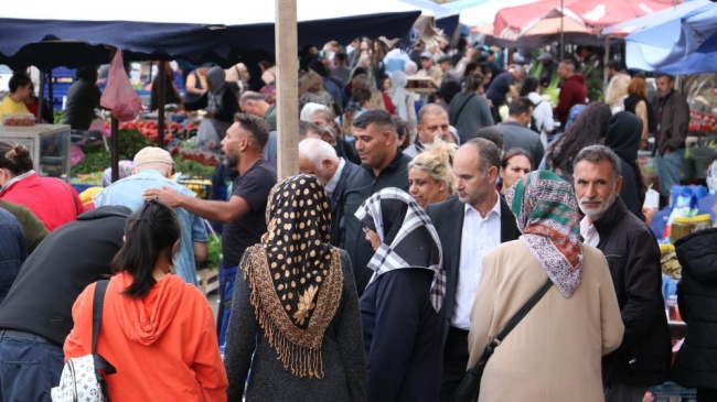 Bulgarlar Edirne'de alışveriş yarışına girdi