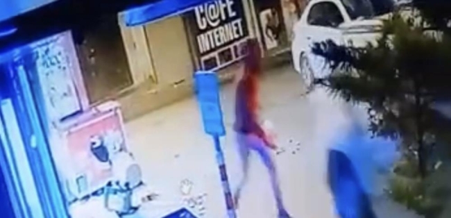 Komedi filmlerini aratmayan hırsızlık: Arkadaşlarını unuttular