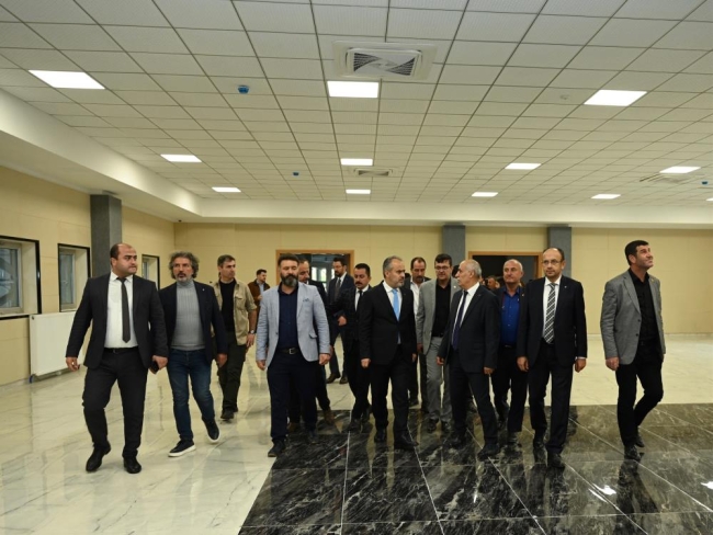 Büyükşehir'den pazar alanında sona doğru