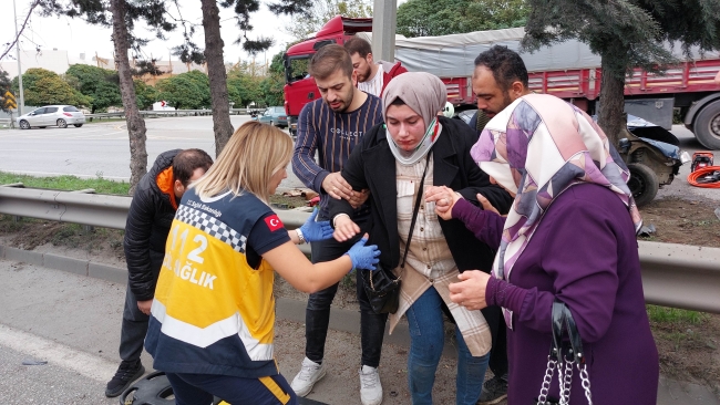 Yaralı halde sedyeden fırlayıp feryat etti