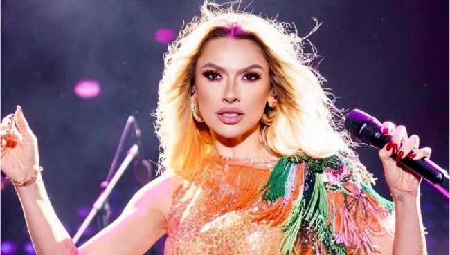 Hadise'den 'Efsane kadın' açıklaması