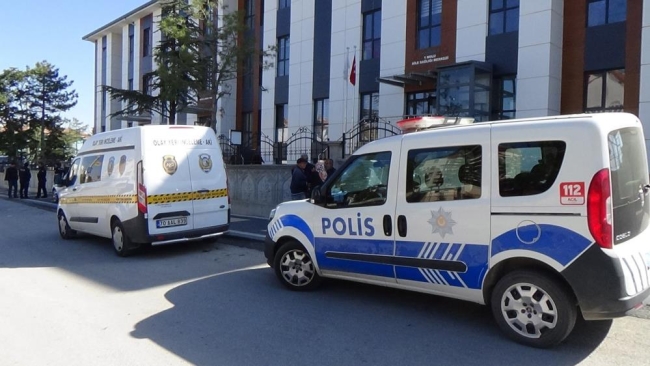 Korkunç olay: Hemşireyi vuran şahıs, aynı silahla kendini vurdu