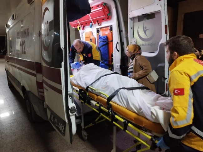 Bursa'da cipe çarpan motosiklet sürücüsü yola savruldu!