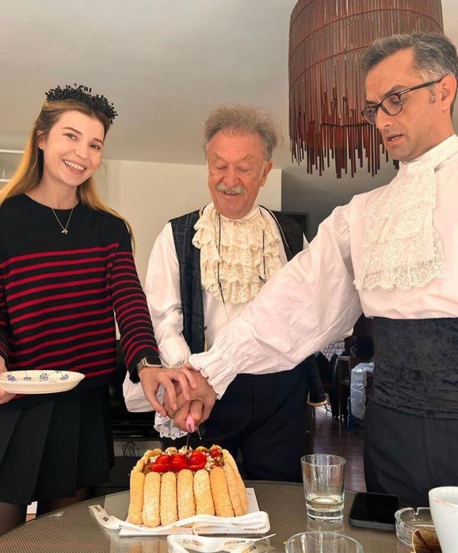 Camdaki Kız ekibinden sürpriz doğum günü kutlaması