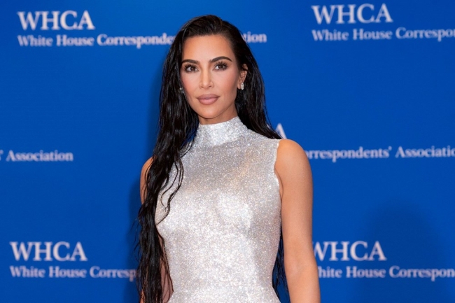 Kim Kardashian'ın özel jette korku dolu anları