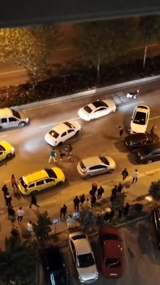 Bursa'da kaza sonrası ortalık birbirine girdi