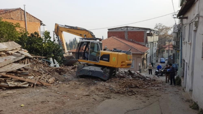 Osmangazi’den nefes aldıran yıkıma devam