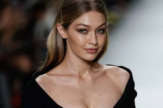 Dünyaca ünlü model Twitter hesabını sildi