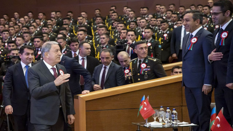 Azerbaycan zafer günü kutlandı