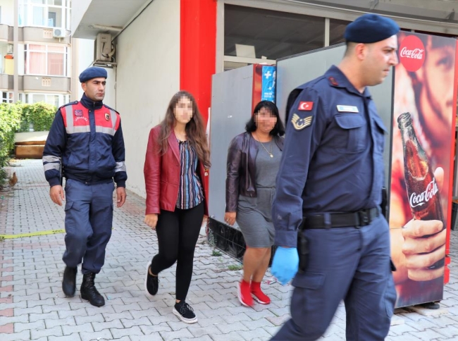 Yeni doğan bebeği 5. kattan aşağıya attılar