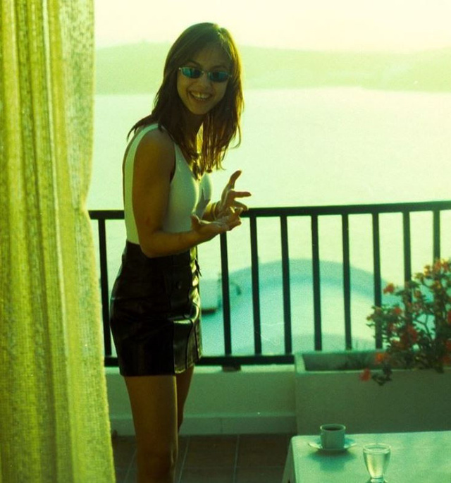Ünlü şarkıcının gençlik fotoğrafı sosyal medyayı salladı