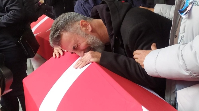 Terör saldırısında ölenler son yolculuğuna uğurlandı
