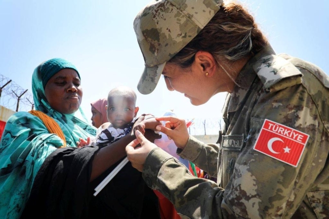 Mehmetçik, Somalili ihtiyaç sahiplerini unutmadı