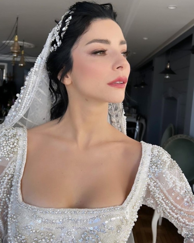 Merve Boluğur ile DJ Mert Aydın boşanıyor mu?