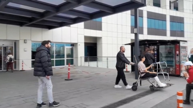 Taksim'de yaralanan Almeda ve annesi taburcu oldu