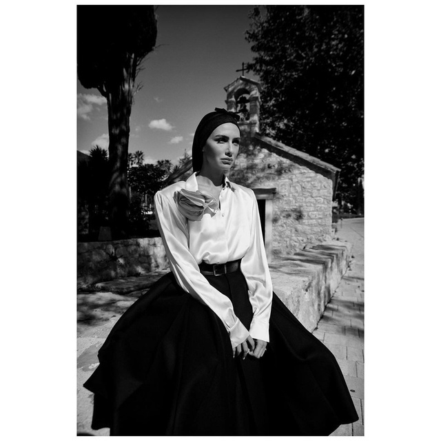 Birce Akalay'dan tesettürlü fotoğraf paylaşımı