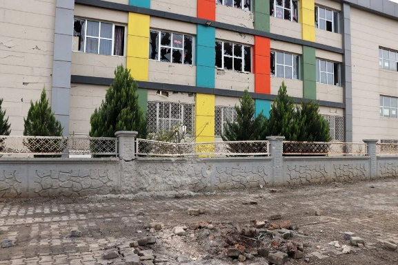 Karkamış'ta okulu vurdular: Saldırıda öğretmen odasındaydı