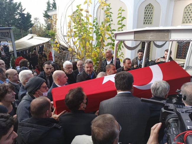 Hıncal Uluç son yolculuğuna uğurlandı