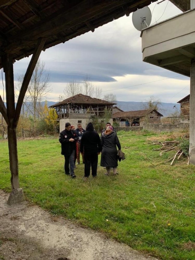 Bakan Kurum: "Tüm ekiplerimizi bölgeye sevk ettik"