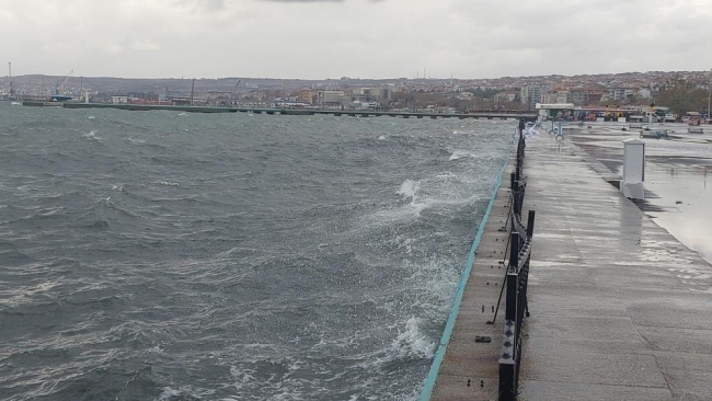 Marmara'da lodos etkisini sürdürüyor