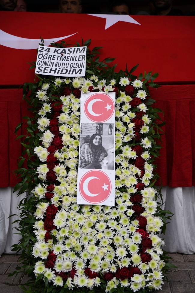 Türkiye, şehit Ayşenur öğretmeni anıyor