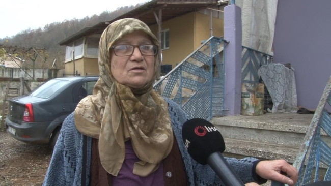 Onlar evlerine değil, enkazın götürdüğü anılarına üzülüyor