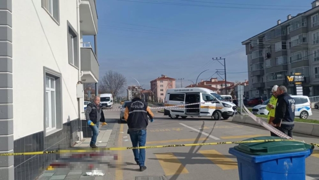 Eski sevgilisi tarafından katledilen öğretmene son veda
