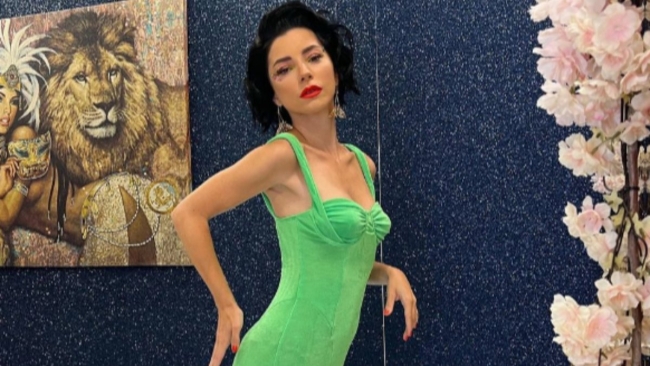 Merve Boluğur'dan takipçisine 'mutlu ilişki yok' mesajı