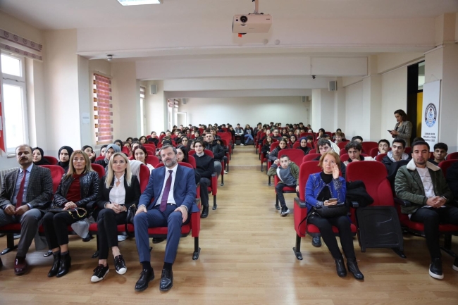 Başkan Işık: Akran zorbalığına karşı gençleri bilinçlendirmeliyiz