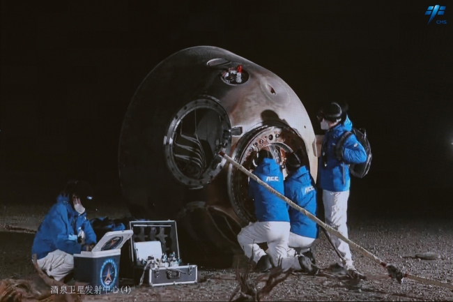3 astronot 183 gün sonra Dünya’ya döndü