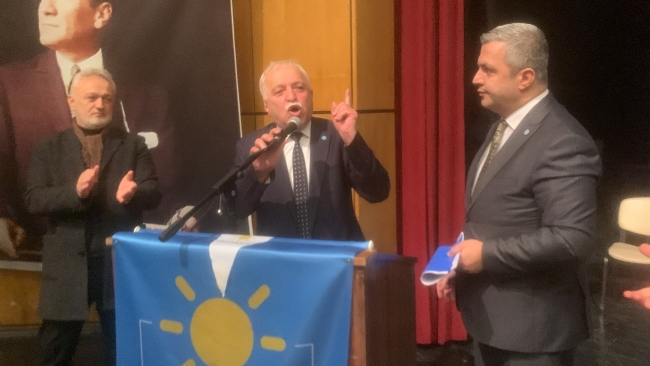 İYİ Parti Kongresi'nde gergin anlar yaşandı