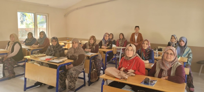 Mudanya'daki Köy Yaşam Merkezi kurslarına yoğun ilgi