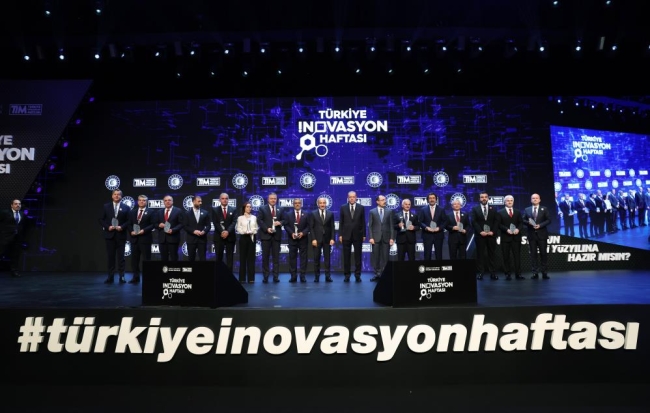 Cumhurbaşkanı Erdoğan: Vizontele muhalefetini kendi cahilliği ile baş başa bırakıyoruz