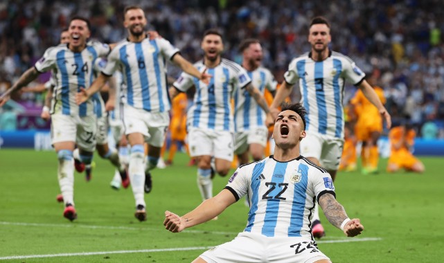 Dünya Kupası'nda ilk yarı final heyecanı