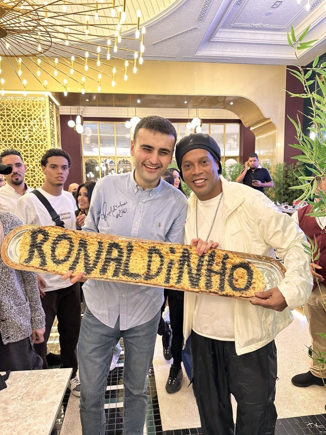 Fatih Terim ve Ronaldinho, CZN Burak'ta buluştu